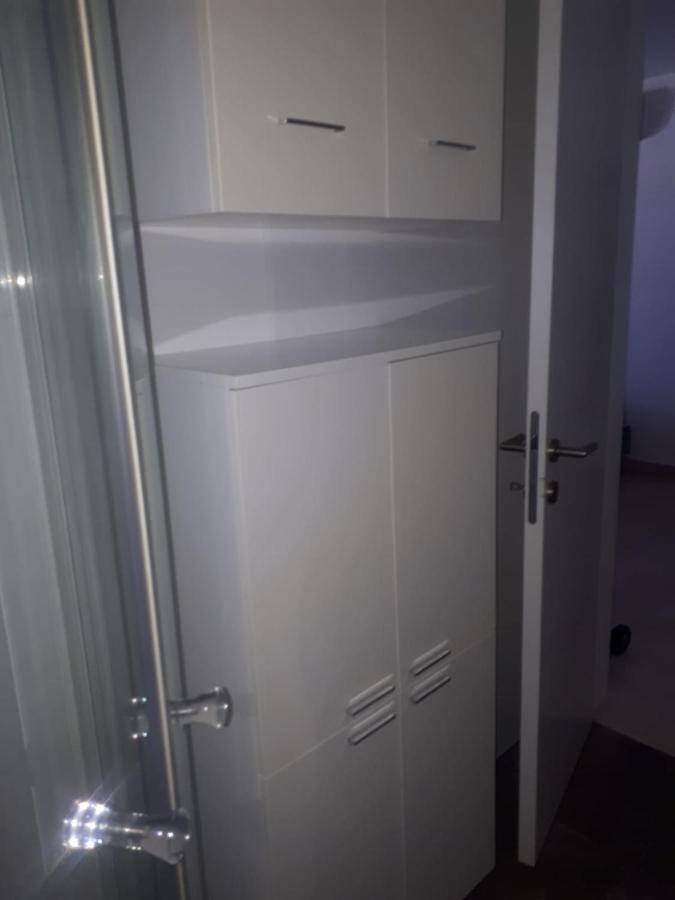 Studio Apartman Labrador Vodice Zewnętrze zdjęcie